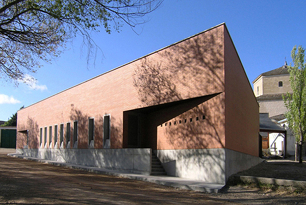CENTRO MULTIFUNCIONAL EN VALORIA LA BUENA